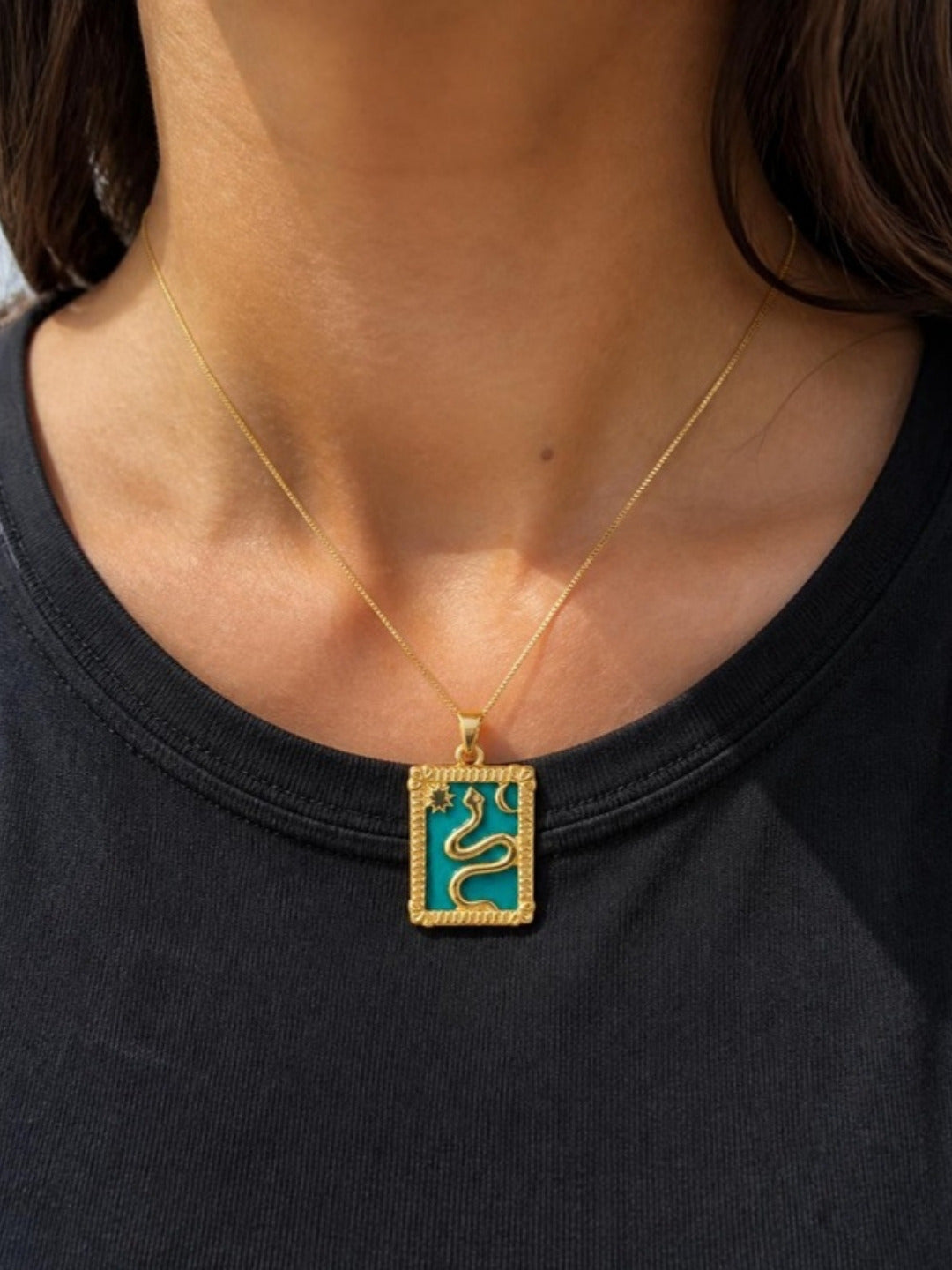 Delphi Pendant worn on the Siena Chain – Gemmies