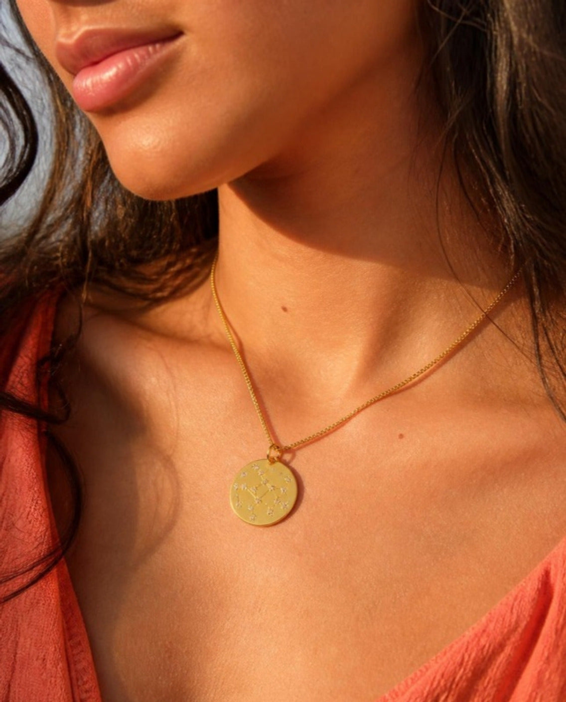Delphi Necklace worn – Gemmies
