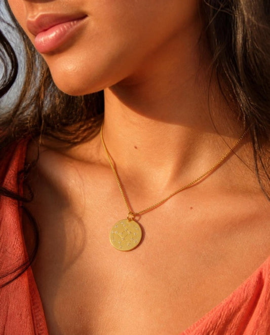 Delphi Necklace worn – Gemmies