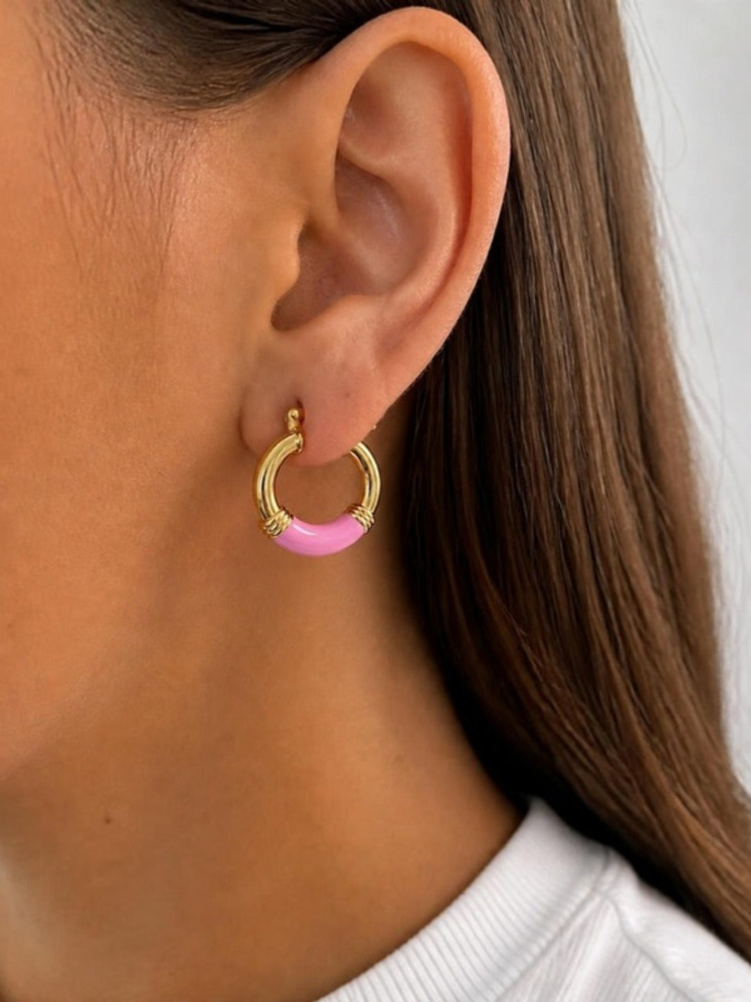 The Nina Hoops light pink worn – Gemmies