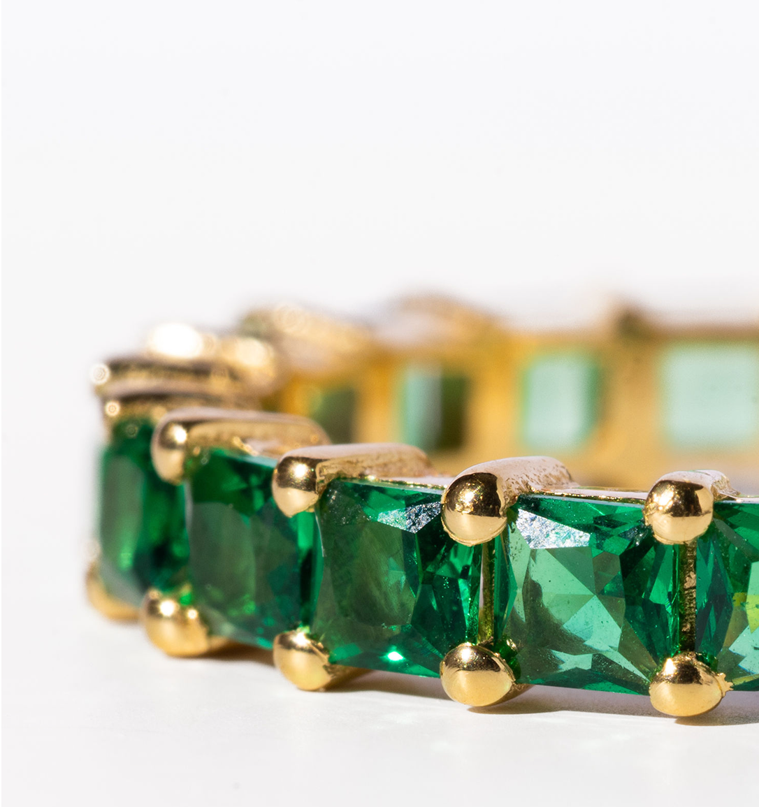 Auguste Eternity Band